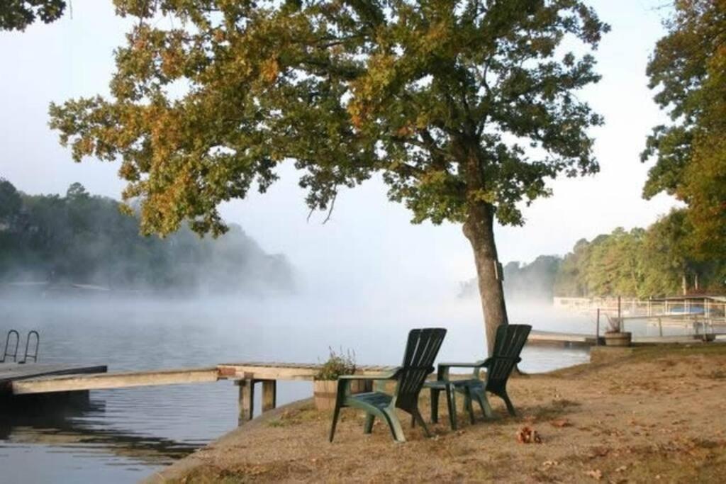 #05 - Lakefront Two Bedroom Cottage- Pet Friendly هوت سبرنغز المظهر الخارجي الصورة