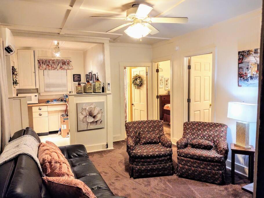 #05 - Lakefront Two Bedroom Cottage- Pet Friendly هوت سبرنغز المظهر الخارجي الصورة